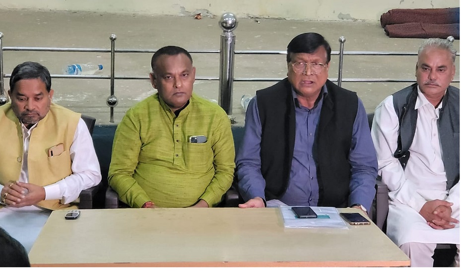 प्रेस कांफ्रेस में अपडेट की घोषणा