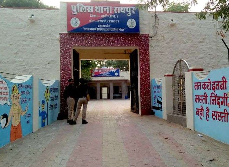 पांच घंटे के रेस्क्यू के बाद निकाल शव:दो दिन पहले घर से निकले युवक का शव बांध में मिला पांच घंटे के रेस्क्यू के बाद निकाल शव:दो दिन पहले घर से निकले युवक का शव बांध में मिला