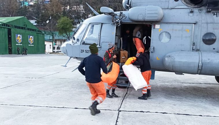 VVIP को लाने ले जाने के अलावा इसका इस्तेमाल रेस्क्यू मिशन में भी किया जाता है।
