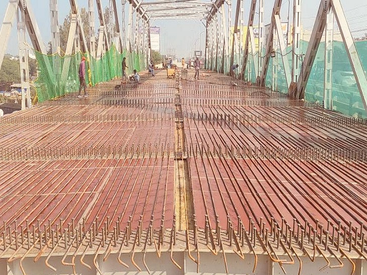 तिफरा फ्लाई ओवर का चल रहा निर्माण