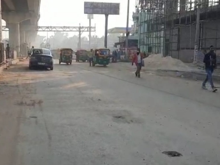 अभी टीकरी बॉर्डर की हालत इस तरह की है।