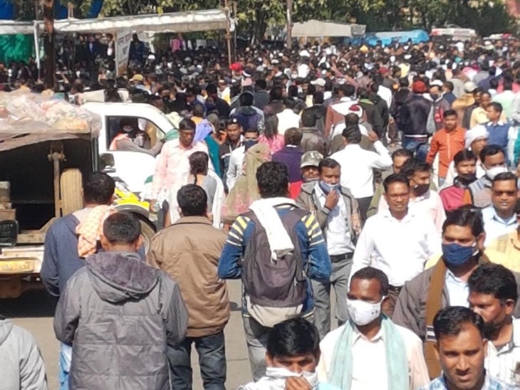 संपूर्ण प्रदेश से शिक्षक रायपुर।