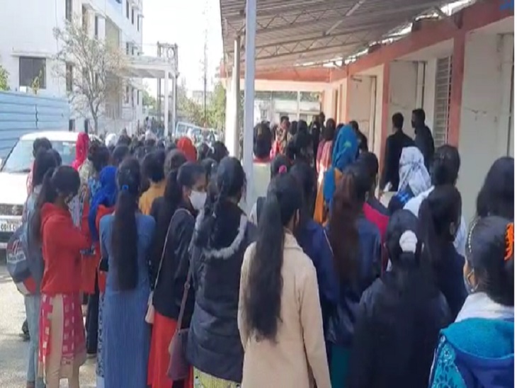 खराब हो गया है।