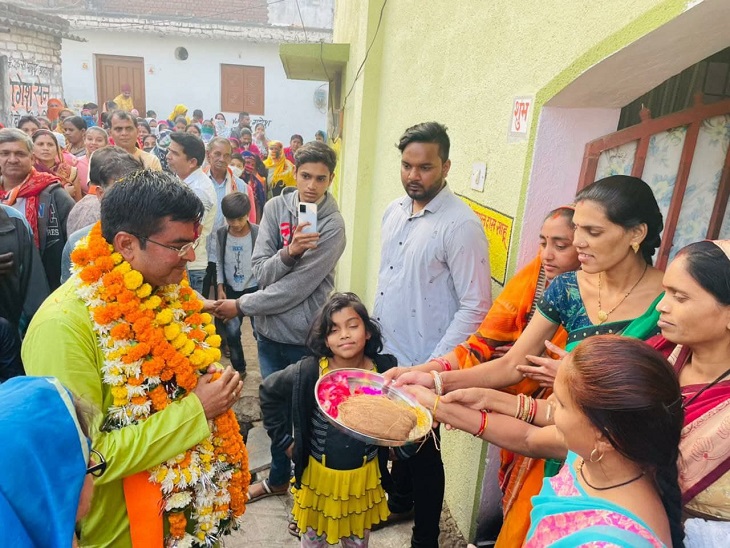 फ़िरिश सेन की पहचान महिलाएँ।