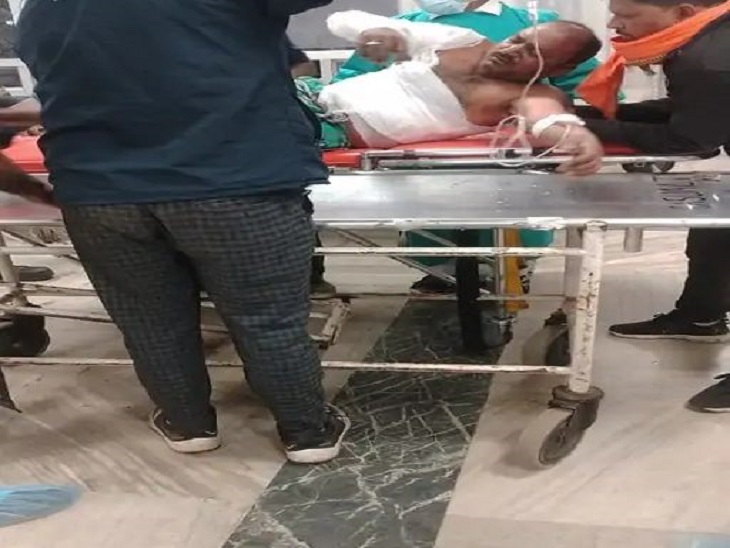 भिलाई में सफाई करने वाले कर्मचारी।