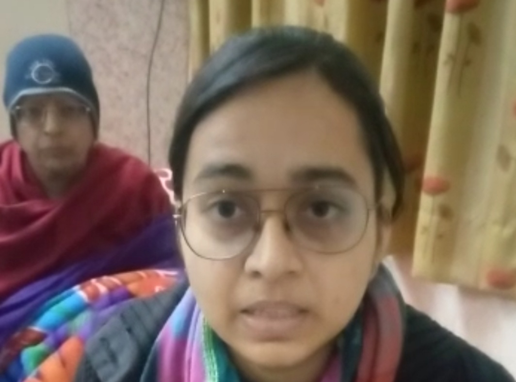 अपनी मां दया गुप्ता के इलाज के लिए अंजलि को एक करोड़ रुपये की जरुरत है