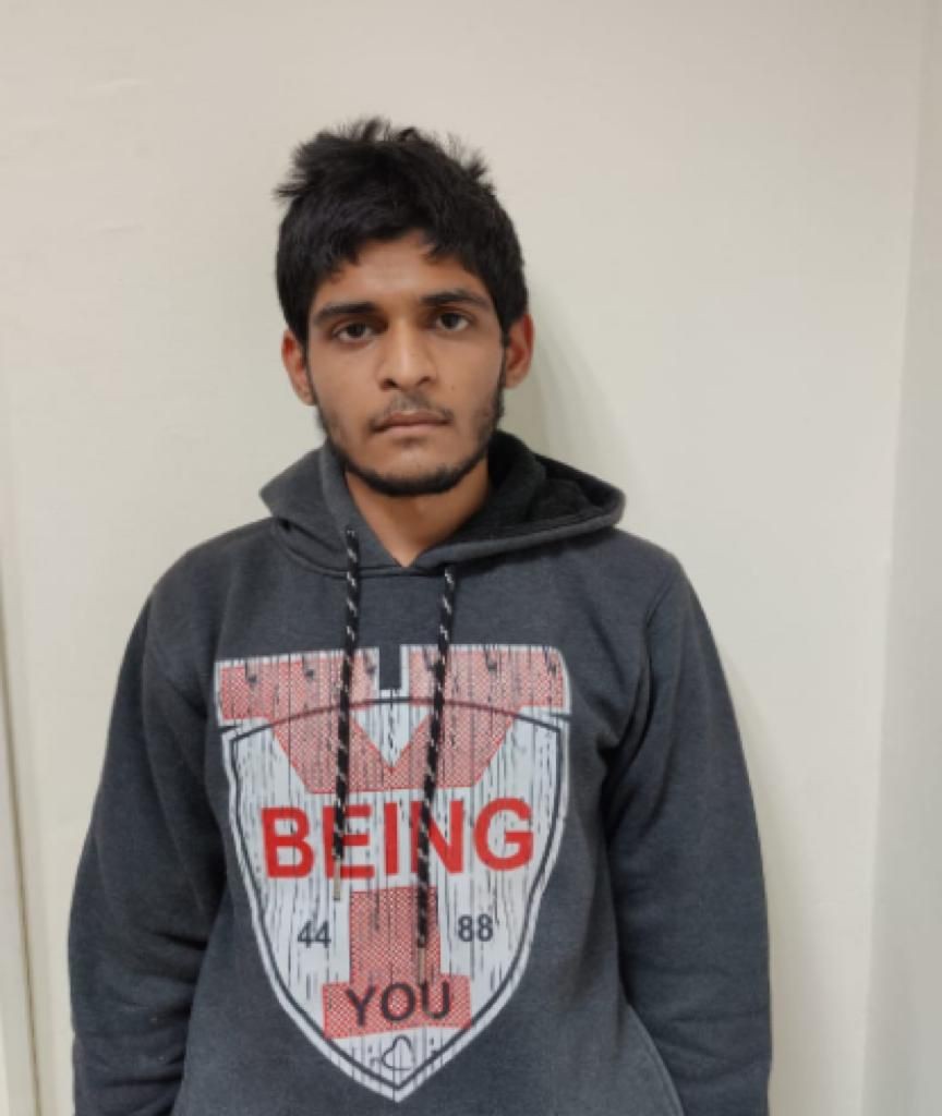 यही है आरोपी युवक नीरज, जो भोपाल के वेल्लोर इंस्टीट्यूट ऑफ टेक्नोलॉजी से कंप्यूटर साइंस में इंजीनियरिंग कर रहा है।