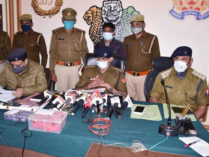 ब्लाइंड मर्डर का 3 महीने बाद खुलासा होने पर प्रेसवार्ता कर जानकारी देते एसएसपी शिवहरी मीना।