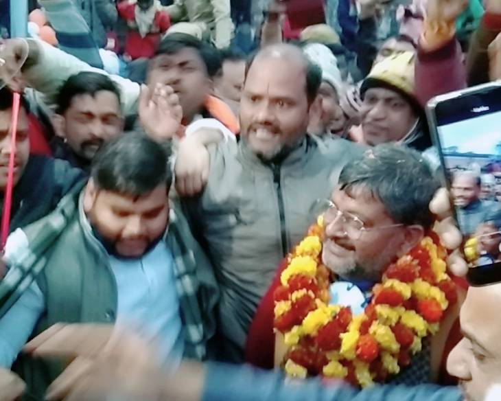 रेलवे ओवरब्रिज का लोकार्पण करते विधायक रामचंद्र यादव