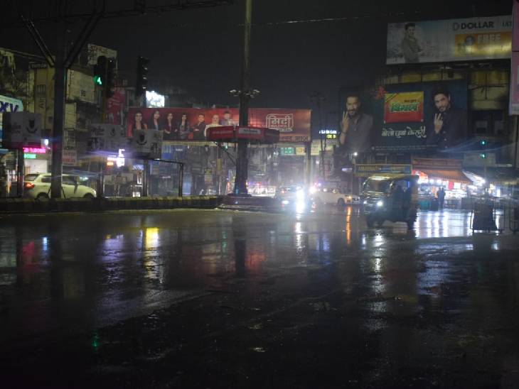 मेरठ में देर रात हुई बारिश का फोटो