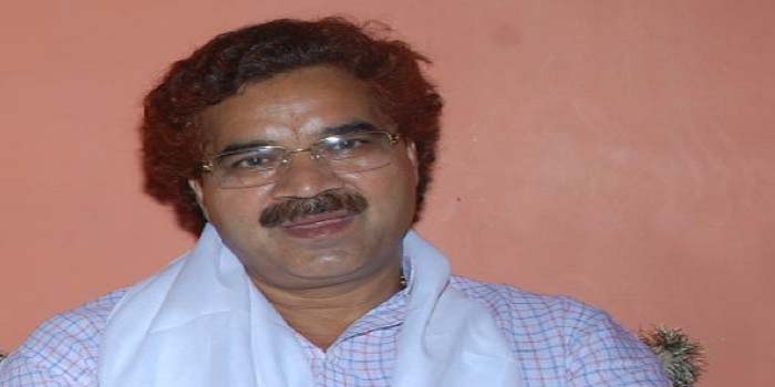 पूर्व कैबिनेट मंत्री रामवीर उपाध्याय ने बसपा को बाय-बाय बोल दिया। - Dainik Bhaskar