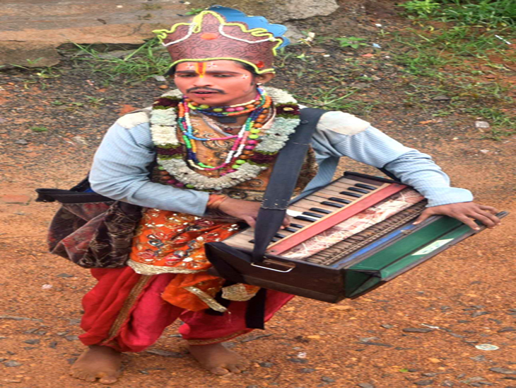 Bahrupiya art is famous in India since mythological times, now it is on ...