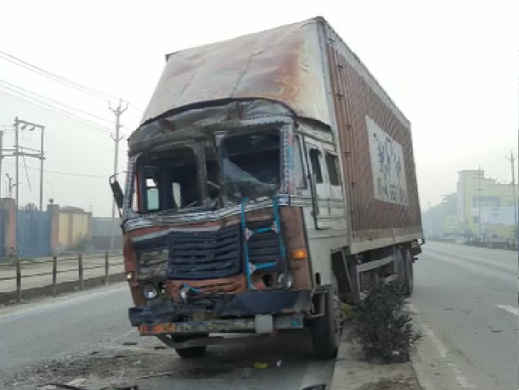 कंटेनर जिसने मारी टक्कर