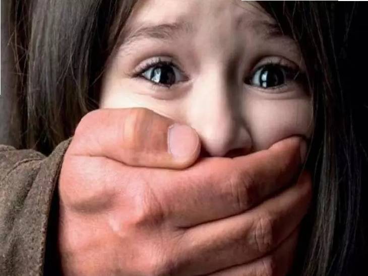 4 साल की बच्ची के साथ किया था रेप, जज ने कहा- ऐसे लोगों की हमारे समाज को  जरूरत नहीं | The 4-year-old girl was raped, the judge said - our society