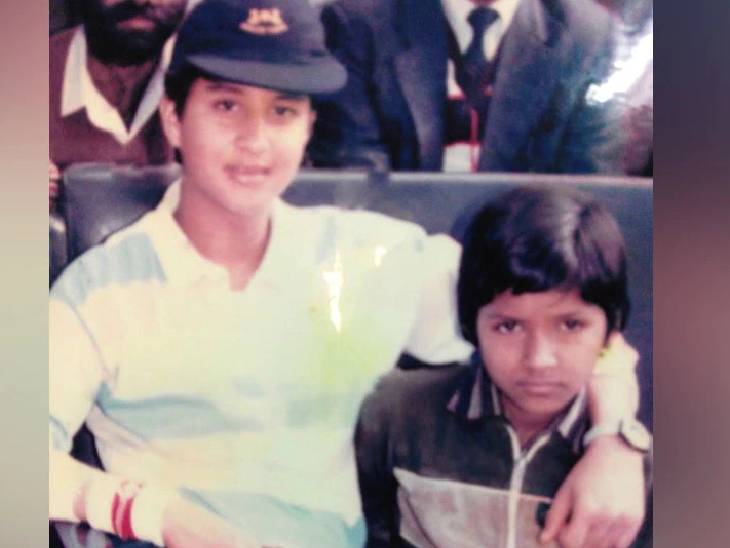 ज्योतिरादित्य सिंधिया के साथ बचपन में केपी यादव।