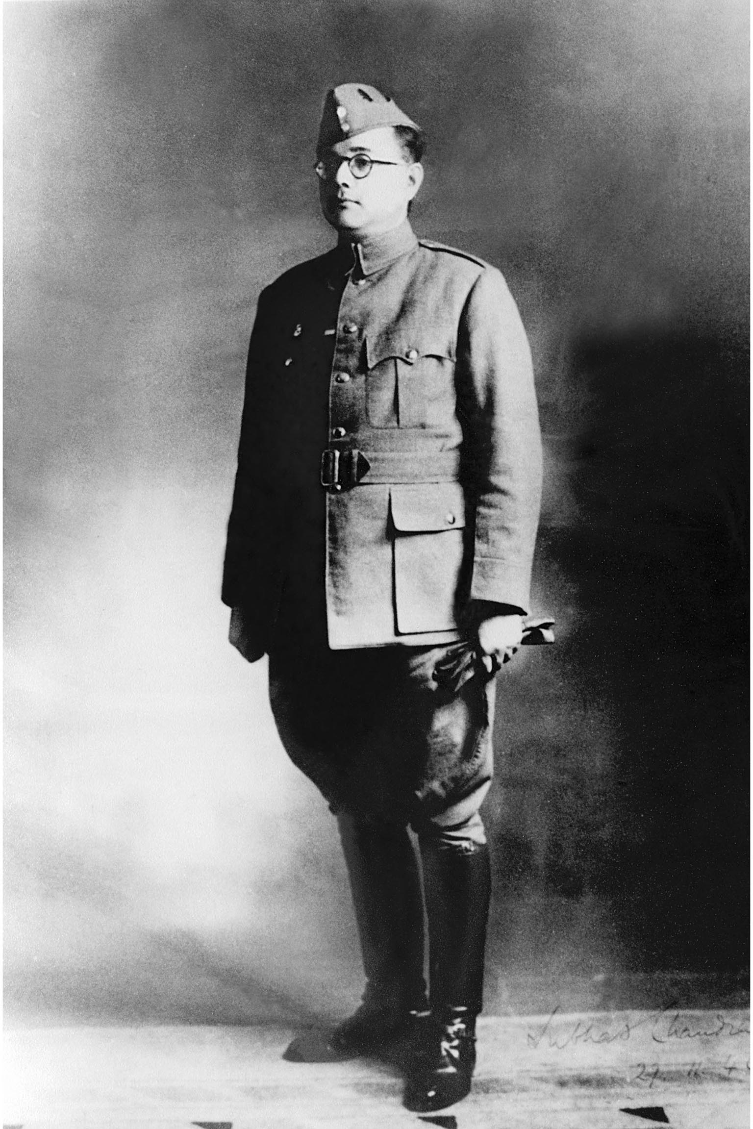 Subhash Chandra Bose was giving heart to Austrian girl: Wrote in Loveletter  - 'Whether I am hanged or jailed, will always be in my mind, you are my  love'