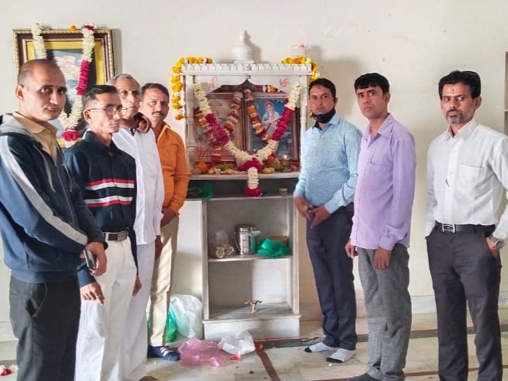 People of Namdev society worshiped on Basant Panchami, celebrated with ...