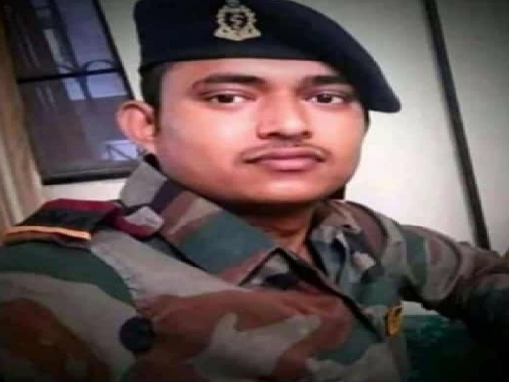 आत्महत्या करने वाले सैनिक की पहचान गोरख नानाभाऊ शेलार के रूप में हुई है। - Dainik Bhaskar