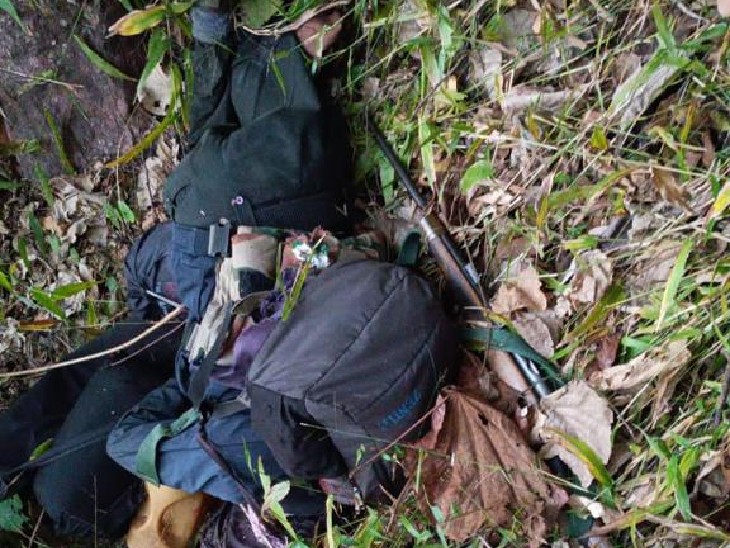 बरामद किया गया सामान।