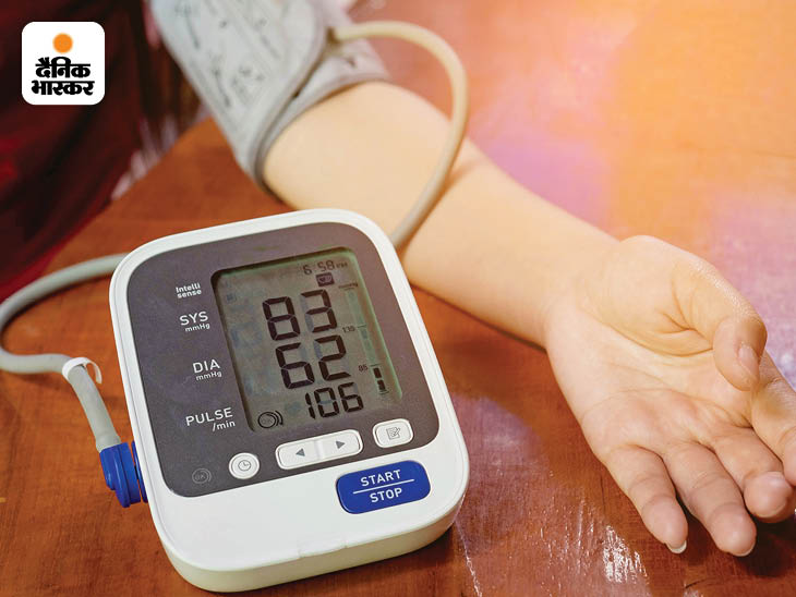 नॉर्मल ब्लड प्रेशर 120/80 mm Hg होता है।