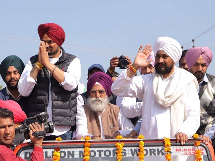 सीएम चन्नी और सिद्धू मूसेवाला ने रोड शो भी निकाला
