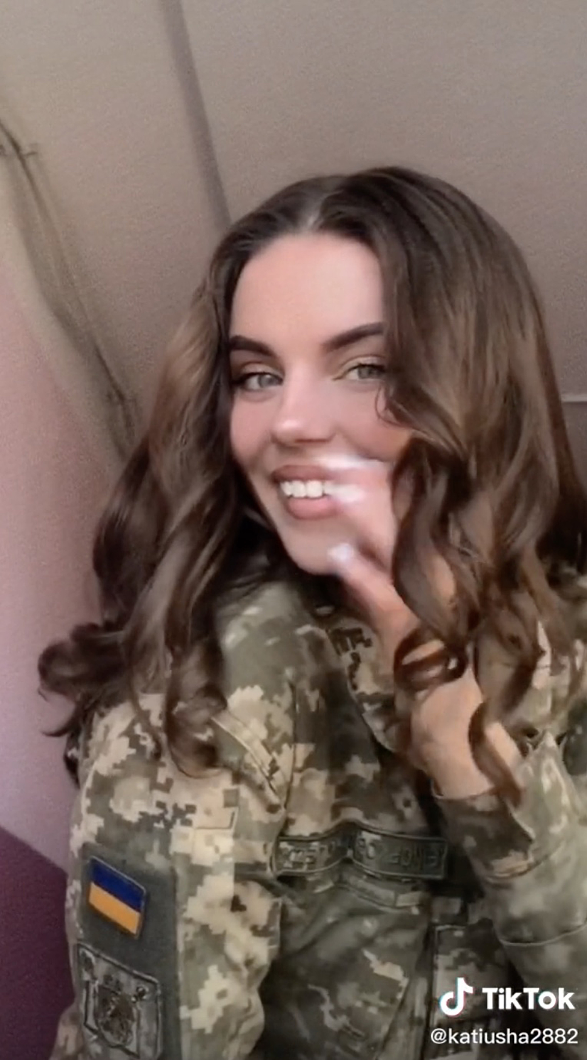 Ukrainegirl20: Her Battle Against The Odds - 43ftlah