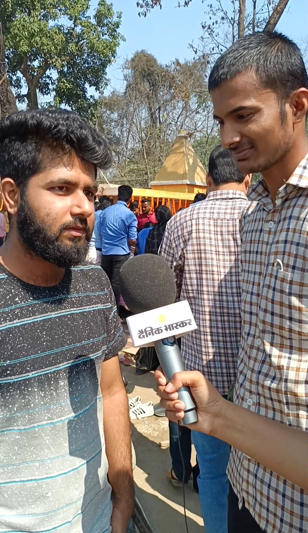 युवाओं ने कहा, 