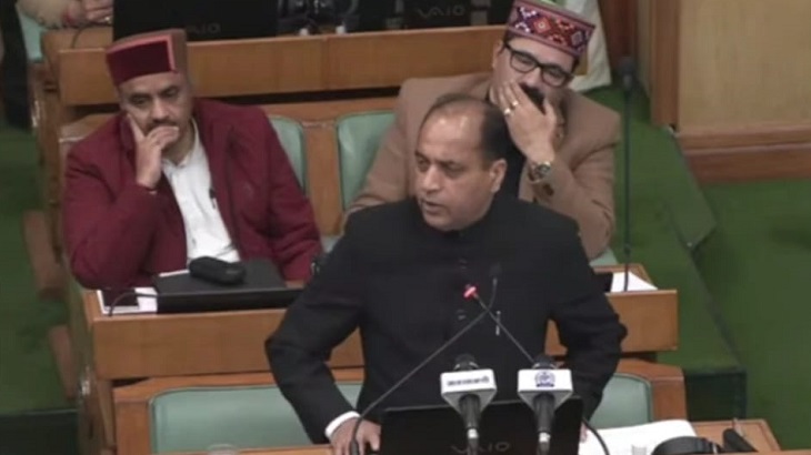 भाषण के दौरान मुख्यमंत्री के कई शेयरों पर खूब तालियां भी बजीं।