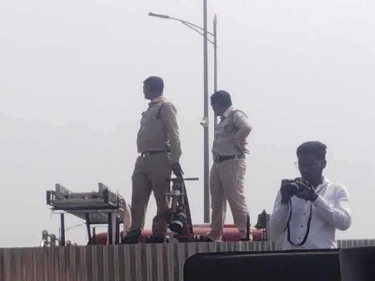 वॉटर कैनन जो किसानों के लिए मंगवाई गई।