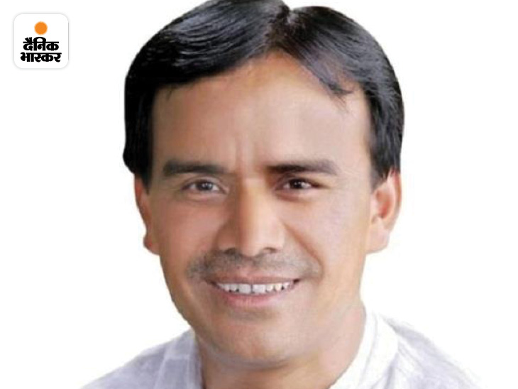 उत्तराखंड राज्य के उच्च शिक्षा मंत्री धन सिंह रावत ने 1989 में स्वयंसेवक के रूप में RSS जॉइन की थी।
