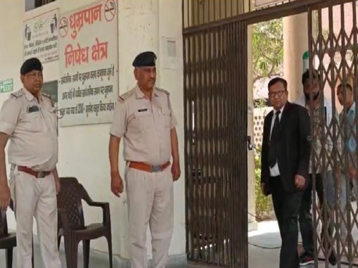 फतेहाबाद कोर्ट की सुरक्षा व्यवस्था कड़ी कर दी गई है।
