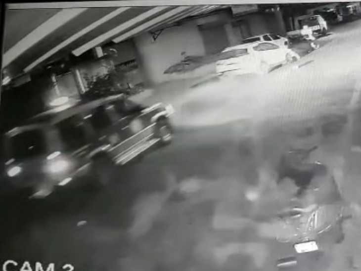 रायपुर में हिट एंड रन का मामला: एक की मौत, 17 लोग घायल पुलिस ने गाड़ी का पीछा किया।