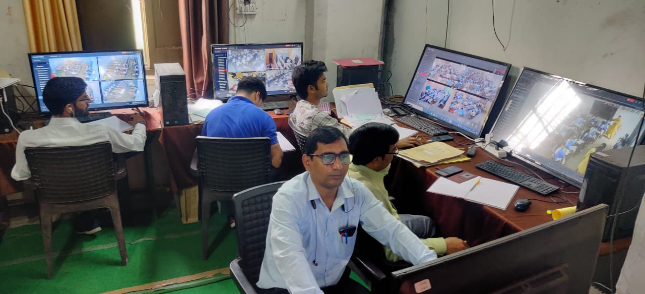 Board examination held at 153 centers of Aligarh, a Munnabhai caught in