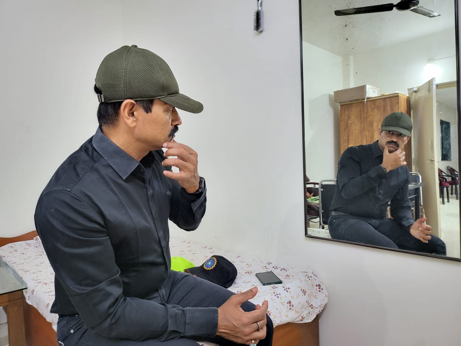 आरोपी को पकड़ने के लिए पुलिस कमिश्नर ने एक बिजनेसमैन का रूप बदल था। - Dainik Bhaskar