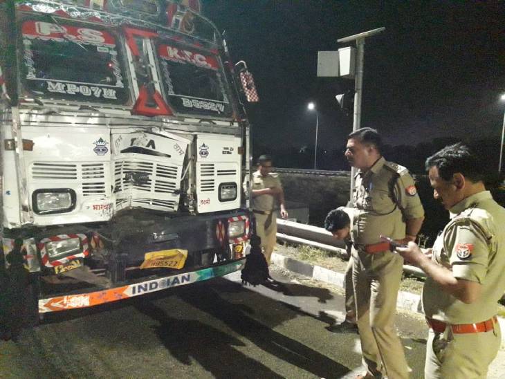 Prisoner vehicle collided with truck in Baghpat Uttarakhand Police ...