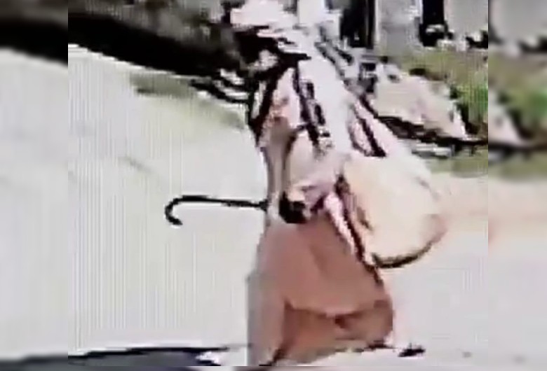 इस बाबा पर है ग्रामीणों को शक।