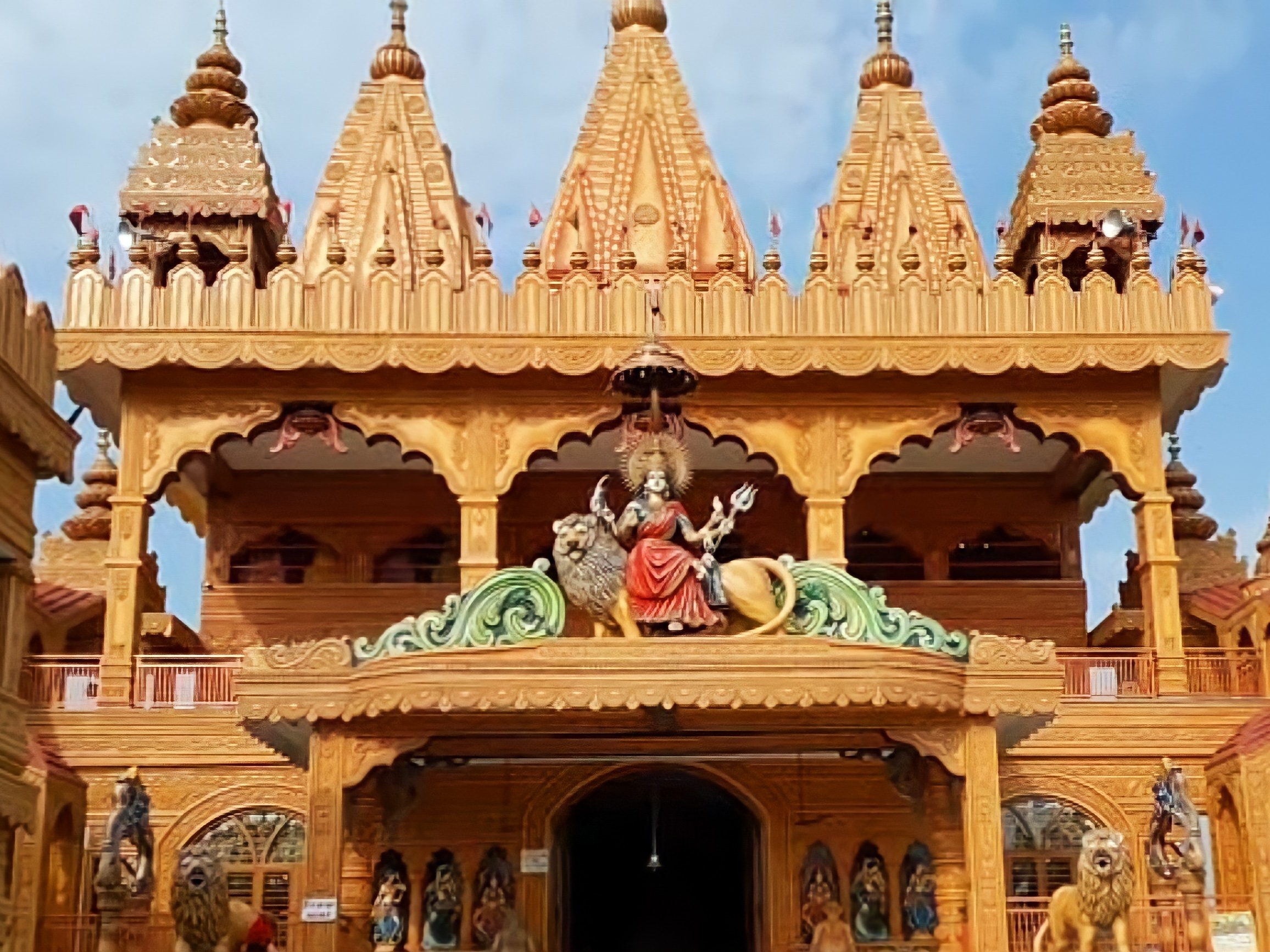 You can also visit Mata Vaishno Devi in Dhaulana, there is a crowd