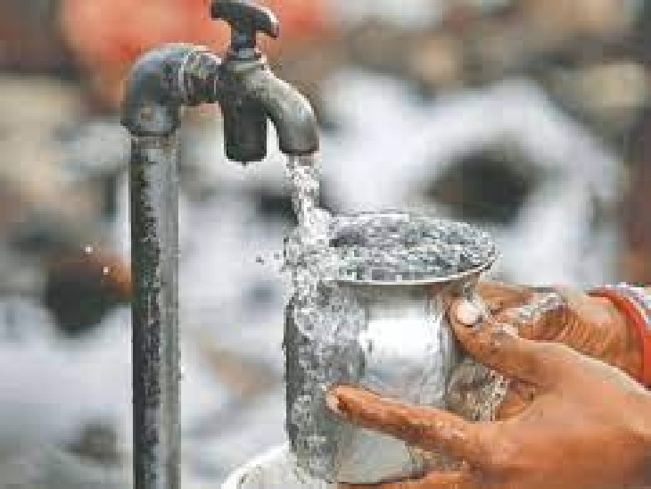 रिसाली के 20 वार्डों में पेयजल संकट, टैंकर से रोज नहीं हो रही सप्लाई, पानी को लेकर झगड़ा|भिलाई,Bhilai - Dainik Bhaskar