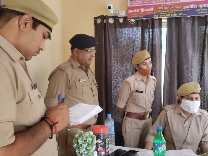 Basava Raj Police Superintendent of Police did surprise inspection of Bevna police ...