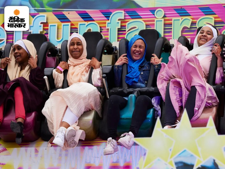 मैनचेस्टर के प्लाट फील्ड्स पार्क में ईद के दिन मस्ती करती मुस्लिम लड़कियां।