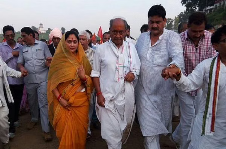 2017 में दिग्विजय ने नर्मदा यात्रा की थी। मध्य प्रदेश की 110 विधानसभाओं का दौरा किया।