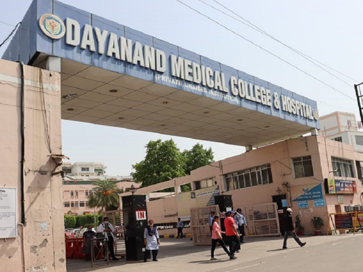 Security beefed up for Musewala's friends at Ludhiana DMC hospital