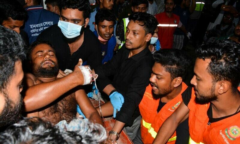 बीएम कंटेनर डिपो के निदेशक मुजीबुर रहमान ने एक बयान में कहा कि यह स्पष्ट नहीं है कि आग किस वजह से लगी, ‘‘लेकिन मुझे लगता है कि आग कंटेनर से फैली।’’