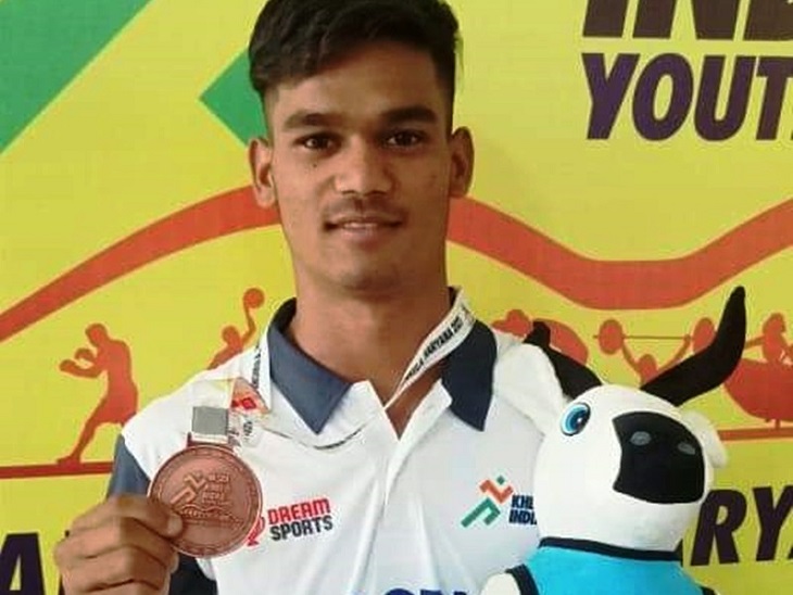 छत्तीसगढ़ के राजा भारती ने अपने वर्ग में रजत पदक जीता है।