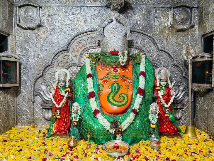 Bappa's makeup was done in green clothes, the punishment of Ranjit Baba ...