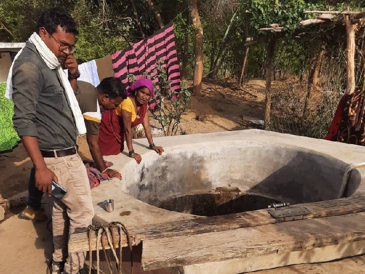 इस कुएं में डूबकर मौत हुई है।