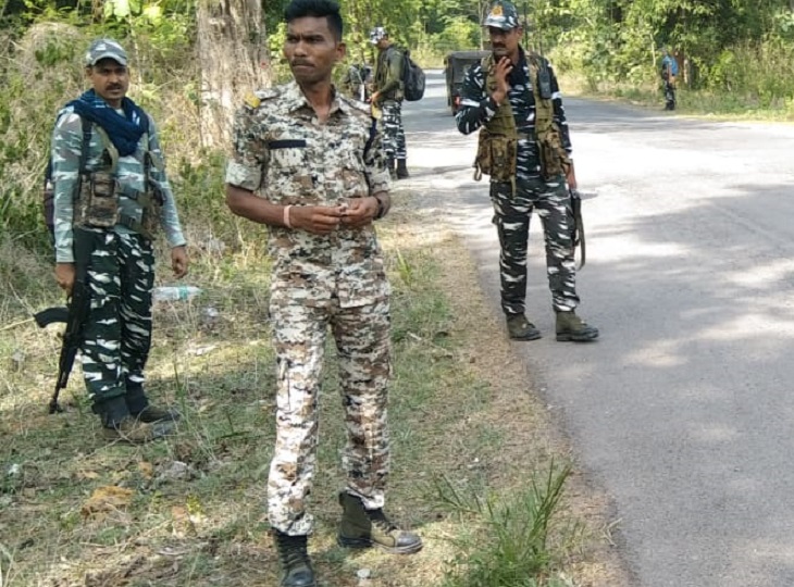 सुकमा जिले में नेशनल हाईवे 30 में पुल के नीचे मिला 24 लाख का गांजा इस इलाके में जवान रोज सर्चिंग पर निकलते हैं।