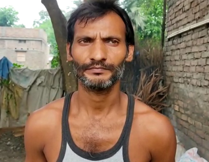 पूरे घटनाक्रम की जानकारी देते मुकेश चौधरी।