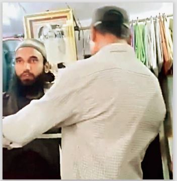 कुर्ता का नाप लेते वक्त ही कन्हैया लाल पर हमला हुआ, जिससे उनकी मौके पर ही मौत हो गई।