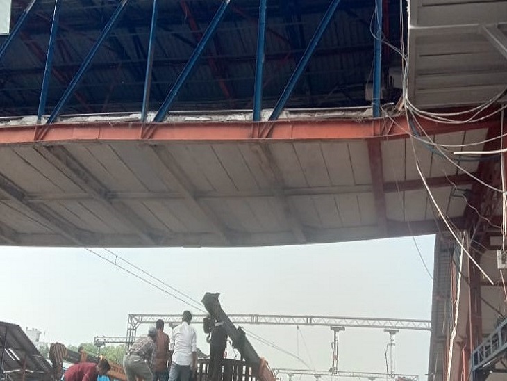 Foot overbridge broken:: Six shuttle trains have been canceled, hundreds of passengers have been in bother, two trains have been quick terminated